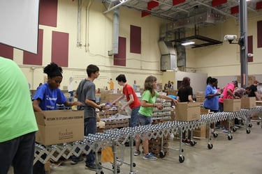 St. Louis Area Foodbank Overcomes Obstacles with VolunteerHub