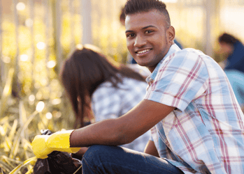 6 Life-Changing Reasons to Start Volunteering Today