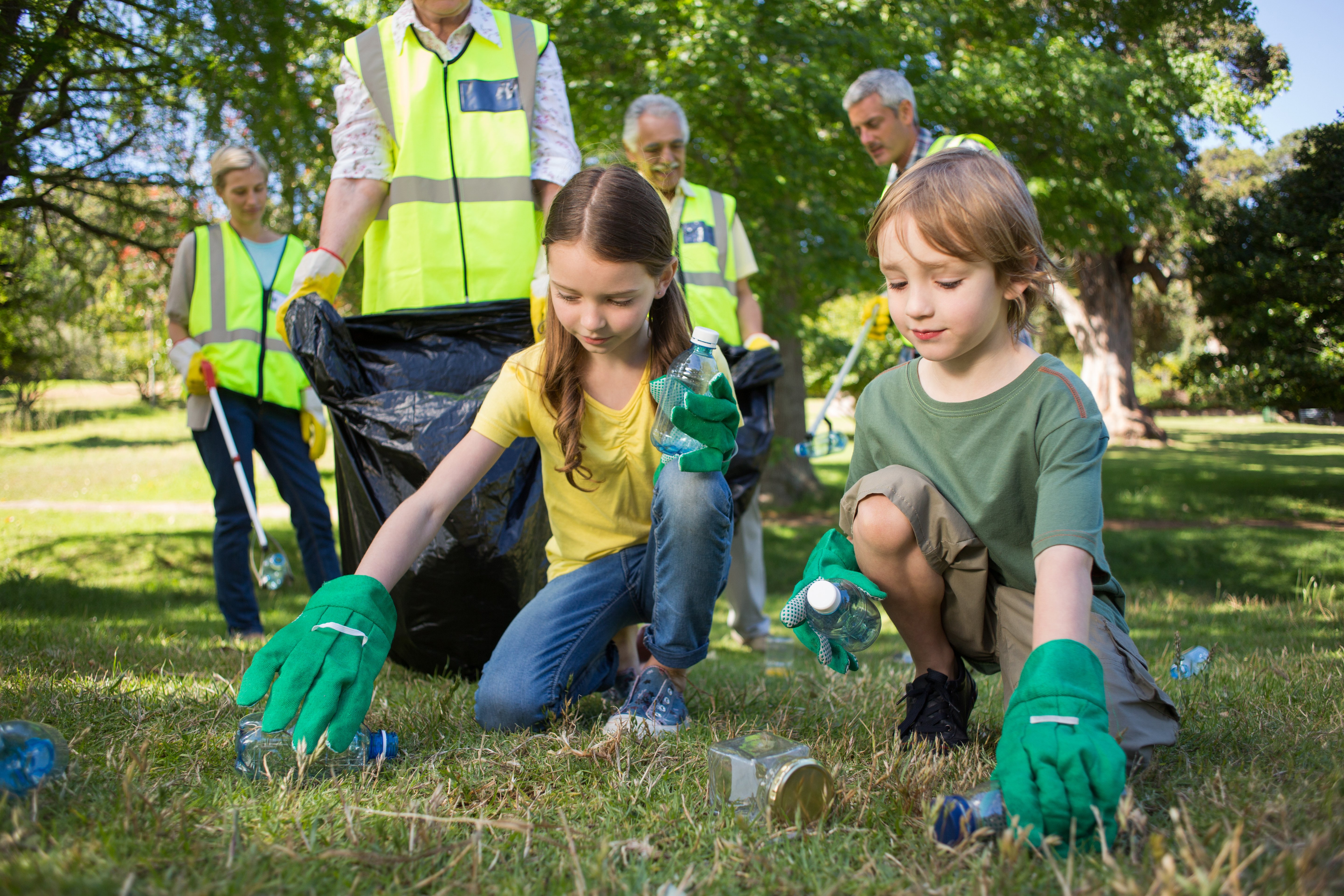 Kids Volunteering